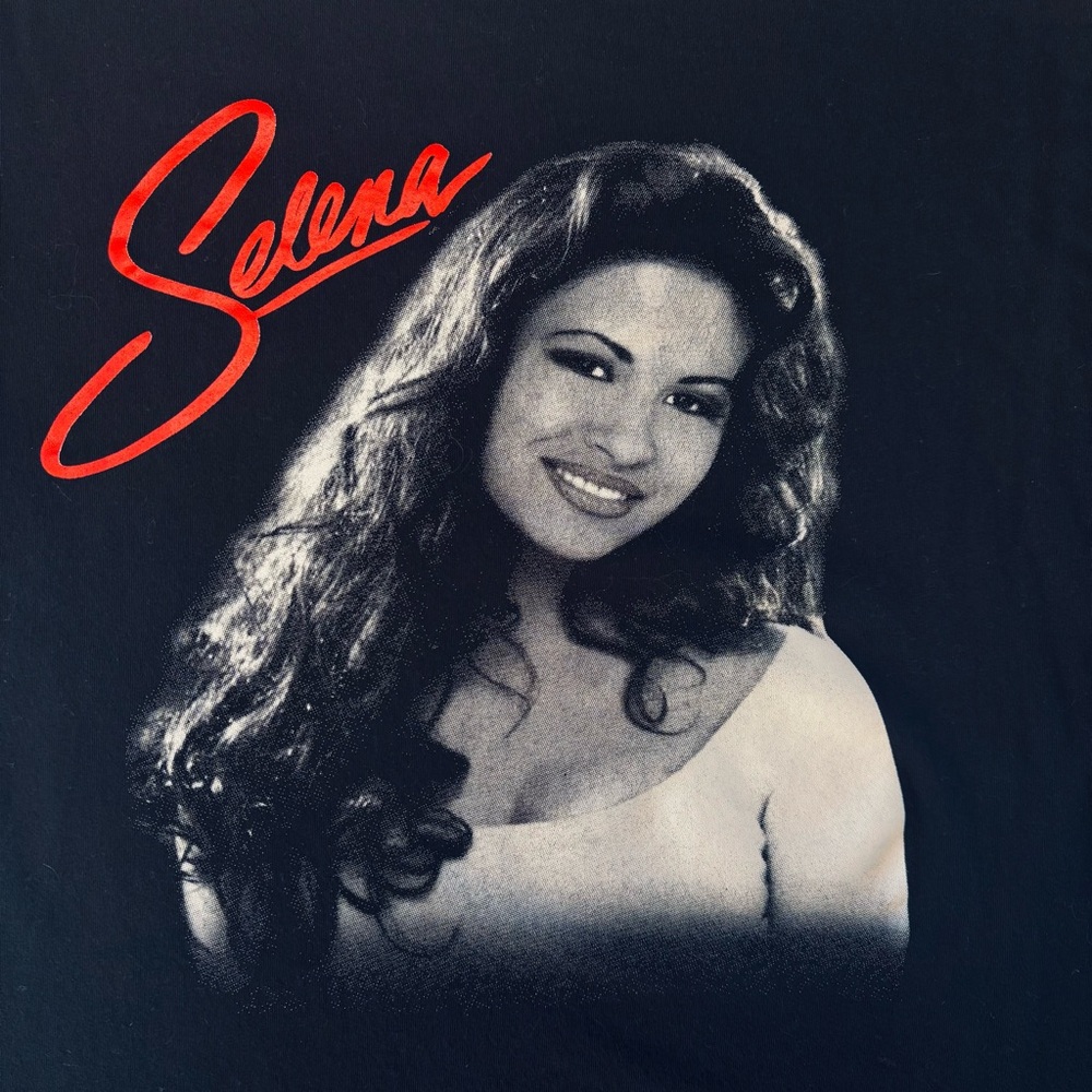 Selena - Band Tee